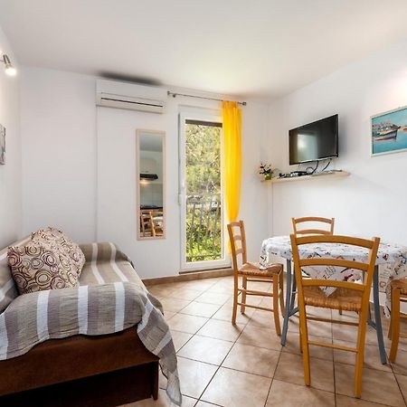 Apartments With A Parking Space Baska, Krk - 13907 Δωμάτιο φωτογραφία