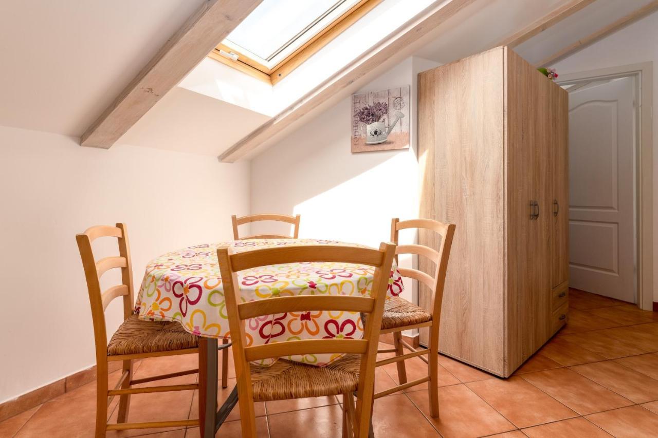 Apartments With A Parking Space Baska, Krk - 13907 Εξωτερικό φωτογραφία